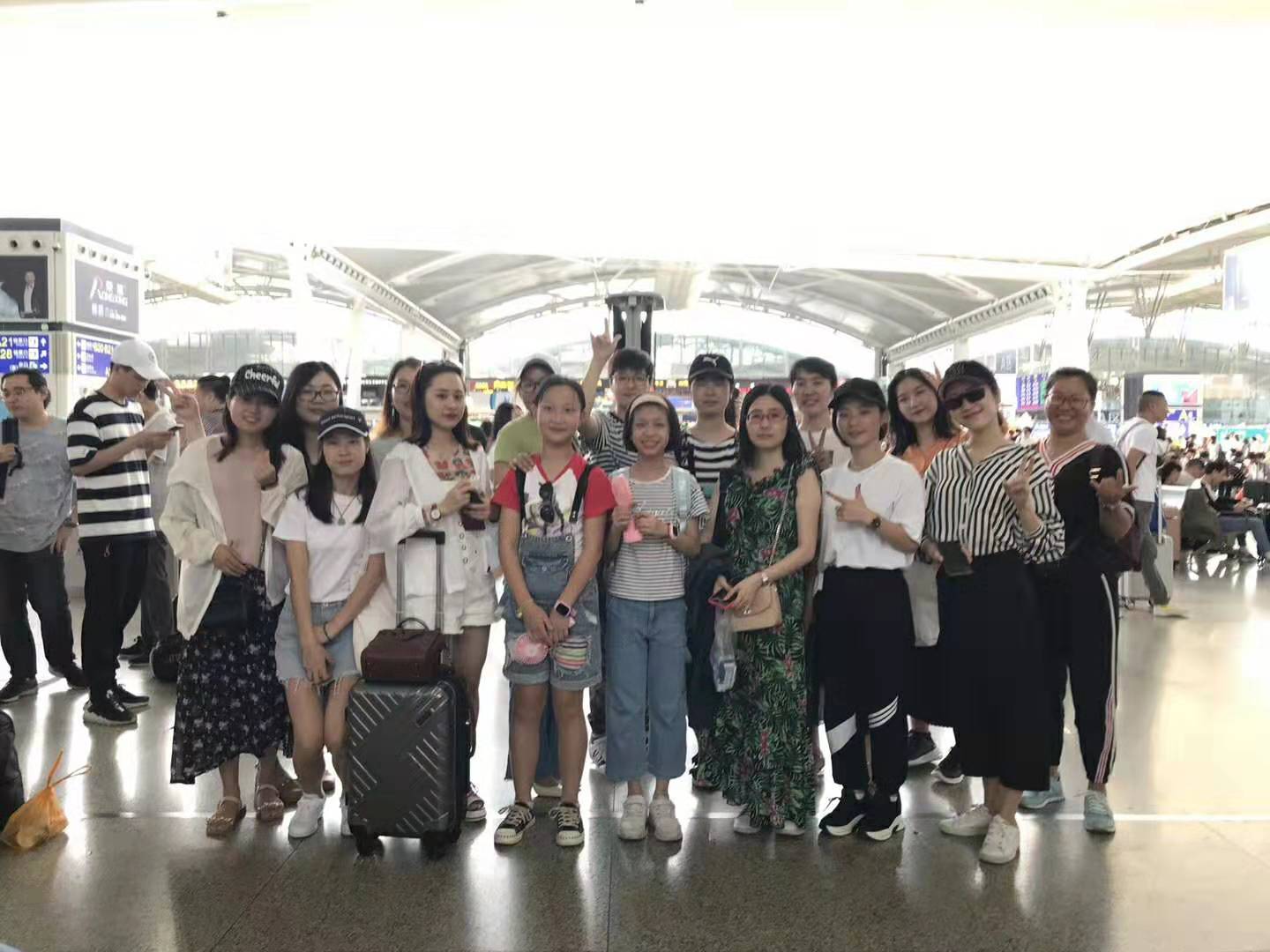 如火盛夏，风景如画。探寻心灵绿州，大mg不朽情缘官网桂林阳朔游。。 